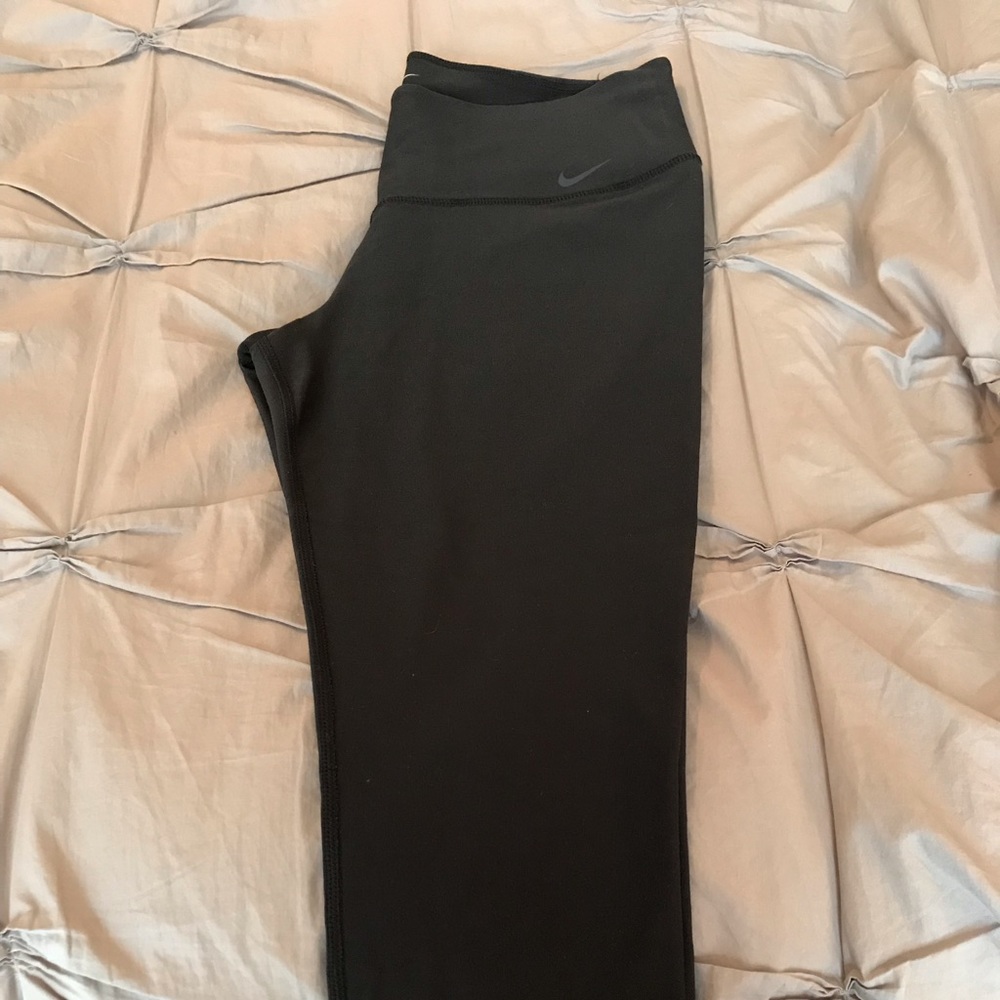Nike dri-fit capris